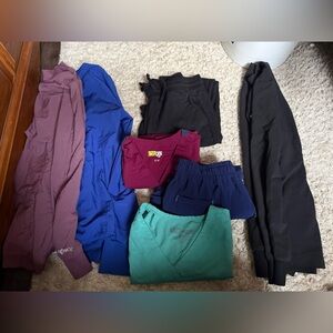 Women’s scrub lot